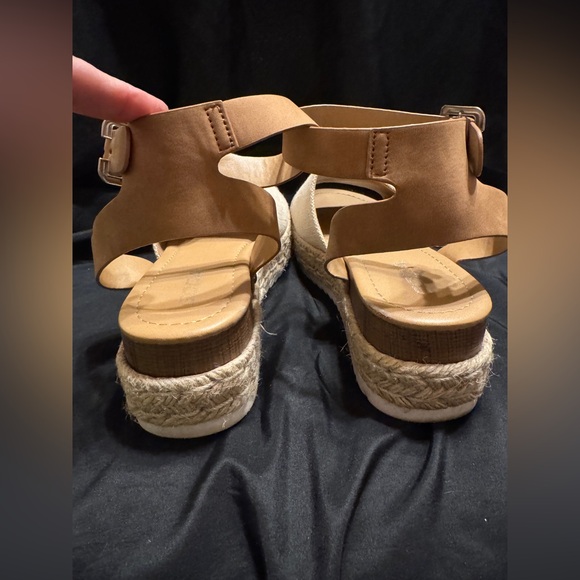 Soda Topic Open Toe Buckle Ankle Strap Espadrille Sandals Size 8.5 - Picture 9 of 16